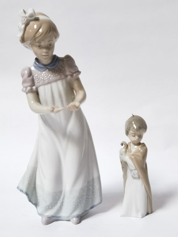 (2) Lladro Spain Porcelain Figurines: (2) Lladro Spain Porcelain Figurines, 8in