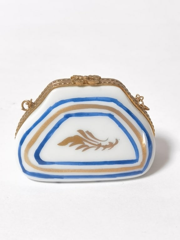 Vintage Limoges Peint Main Porcelain Hand Bag Trin: Vintage Limoges Peint Main Porcelain Hand Bag Trinket Box, 2in by 1.5in by 1.25in