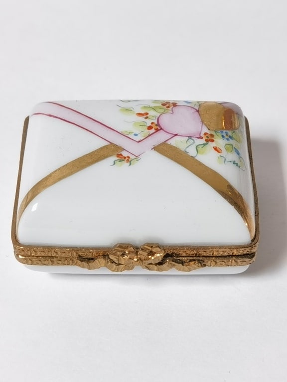 Vintage Limoges France Porcelain Heart Envelope Tr: Vintage Limoges France Porcelain Rochard Heart Envelope Trinket Box, 1.75in by 1.5in by 1in