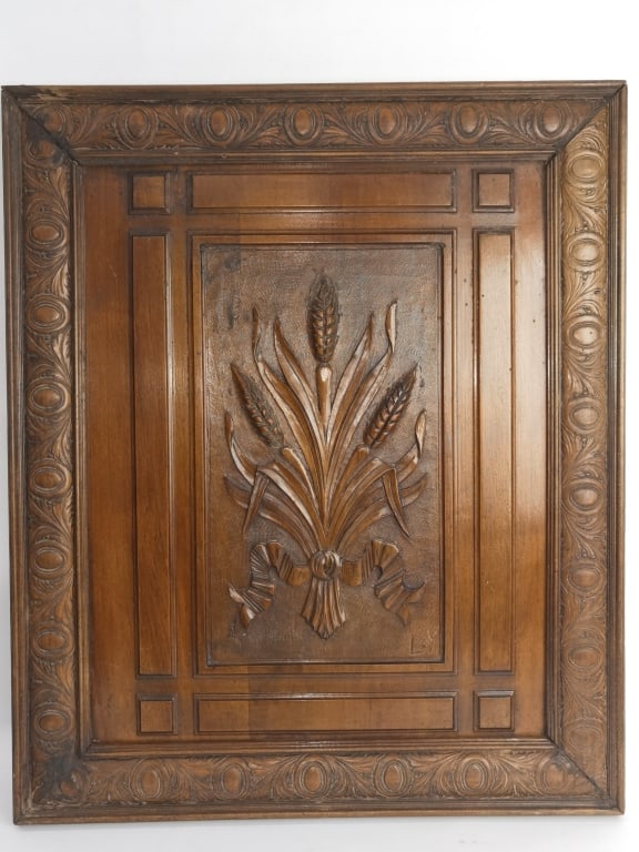Antique French Oak Carved Wheat Woodwork: Antique French Oak Carved Wheat Woodwork, 24.5in by 20.75in