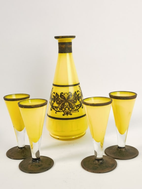 Vintage Murano Italy Sterling Overlay Yellow Glass: Vintage Murano Italy Sterling Overlay Yellow Glass Decanter Set, 7.5in by 4in