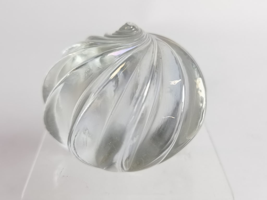 Limited Ed. Signed Iridescent Scalloped Glass Pape: Limited Ed. Signed Iridescent Scalloped Glass Paperweight, 2 1/8in by 2.5in