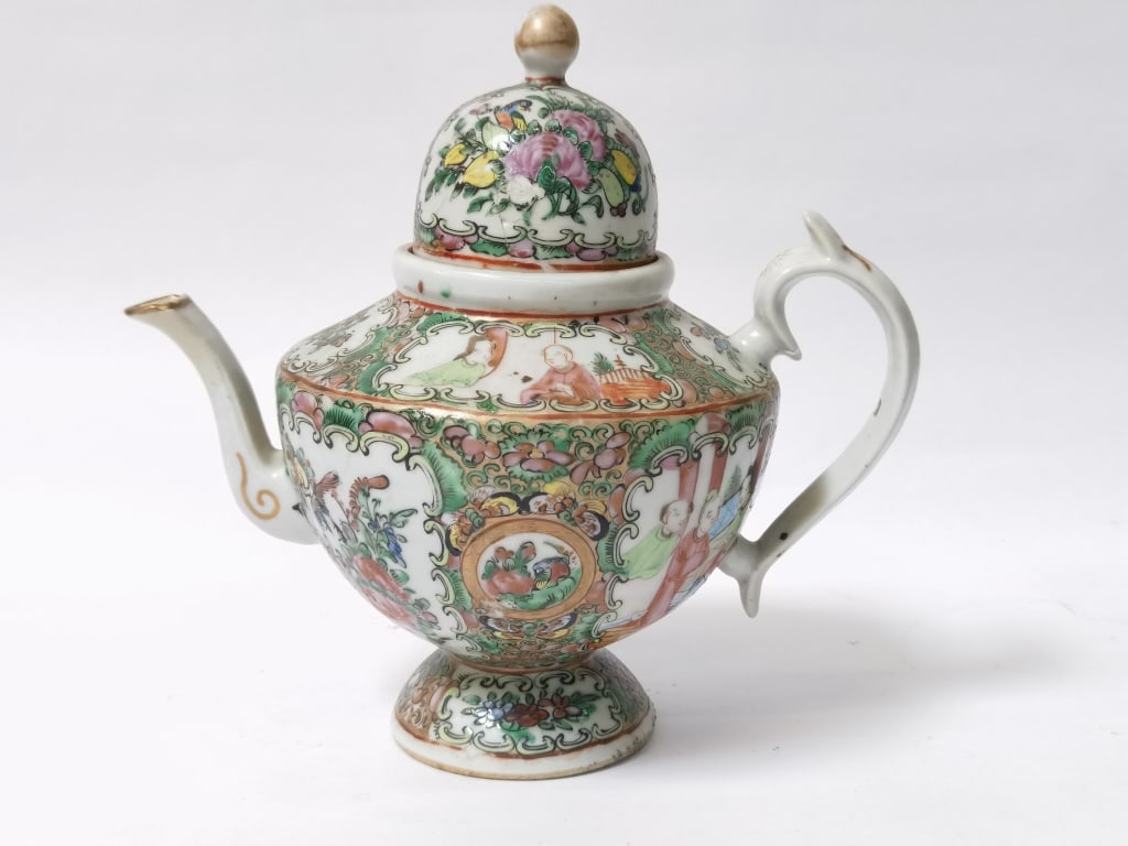 Chinese Export Porcelain Famille Rose Medallion Te (1 of 9)