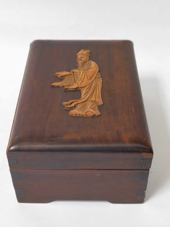 Chinese Boxwood Inlay Hardwood Carved Jewelry Box: Chinese Boxwood Inlay Hardwood Carved Jewelry Box, 7in by 4.5in by 3in
