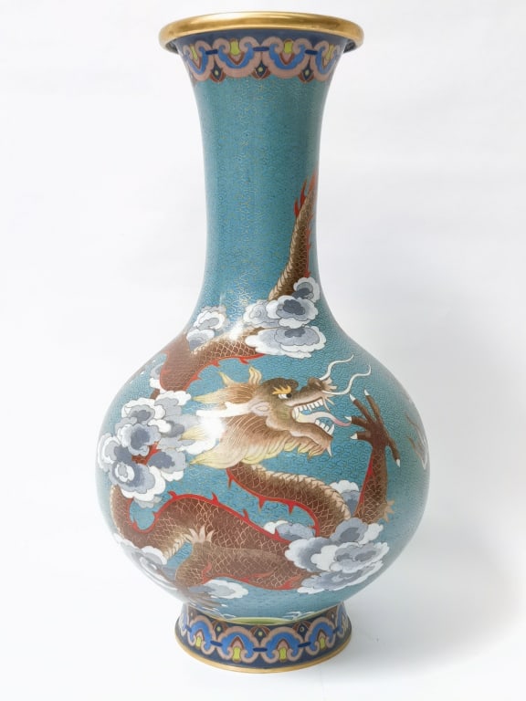 Chinese Cloisonne Dragon Vase (1 of 9)