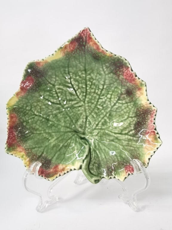Vintage Bordallo Pinheiro Porcelain Maple Leaf Pla: Vintage Bordallo Pinheiro Porcelain Maple Leaf Plate, 7.5in