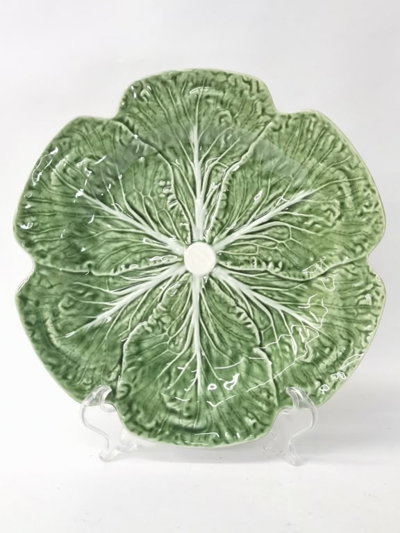 Vintage Bordallo Pinheiro Porcelain Cabbage Plate: Vintage Bordallo Pinheiro Porcelain Cabbage Plate, 12in