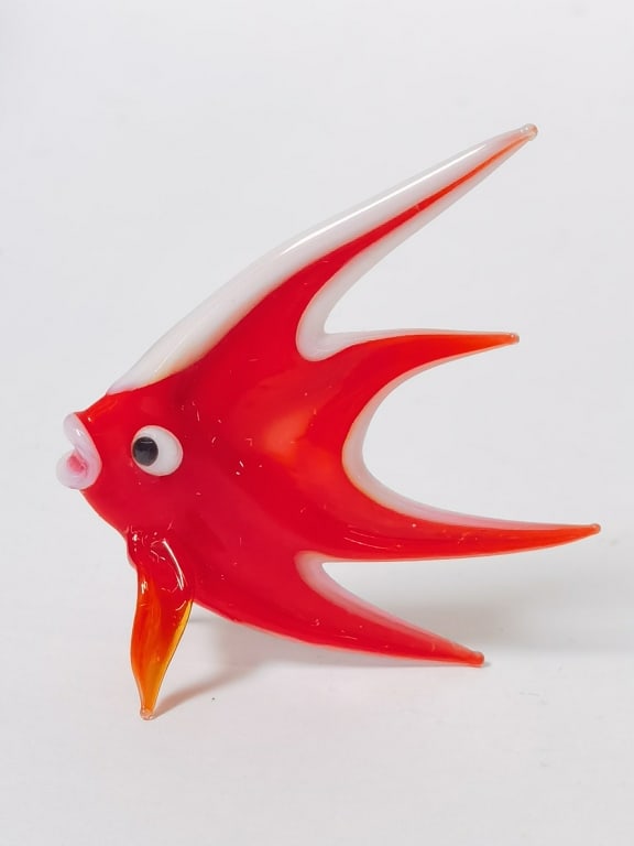Vintage Murano Italy Red Art Glass Fish: Vintage Murano Italy Red Art Glass Fish, 2.25in by 2in