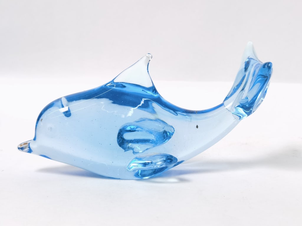 Vintage Murano Italy Clear Blue Art Glass Whale (1 of 3)