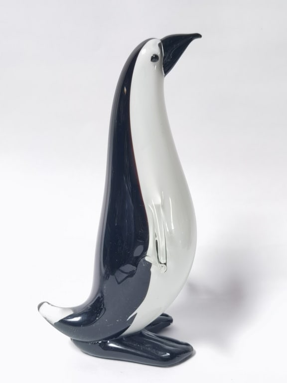 Vintage Murano Italy Black/White Art Glass Penguin: Vintage Murano Italy Black/White Art Glass Penguin, 10in