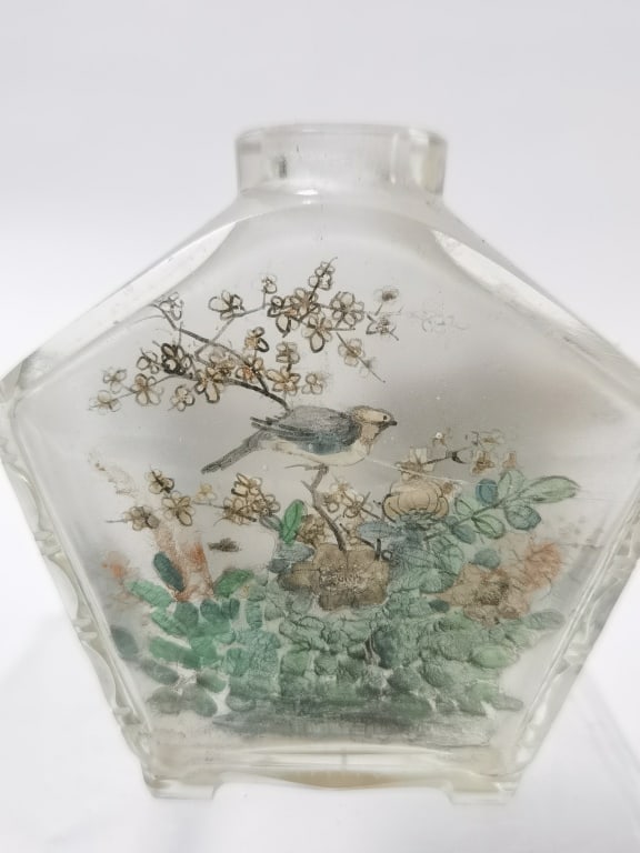 Chinese Reverse Painted Glass Snuff Bottle - 2