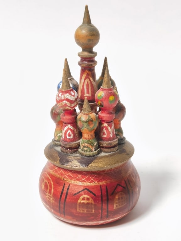 Vintage Signed Russian Folk Art Orthodox Cathedral: Vintage Signed Russian Folk Art Orthodox Cathedral, Mockba, 5in