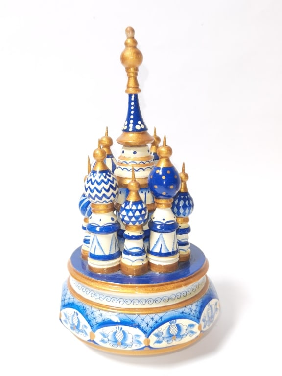 Vintage Gzhel-Style Blue and White Cathedral Music: Vintage Gzhel-Style Blue and White Cathedral Music Box, 9in