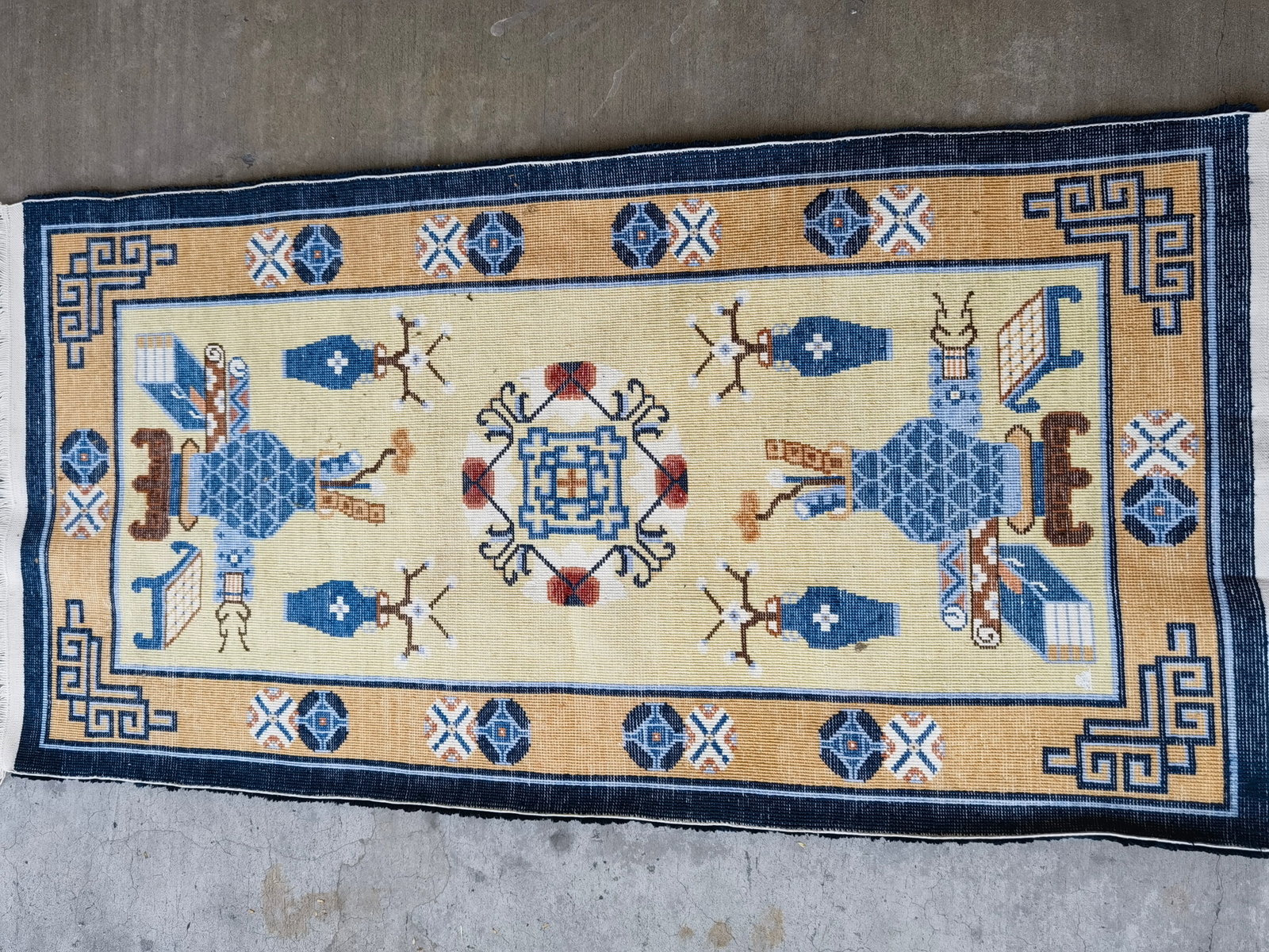 Chinese Patterned Small Rug - 4