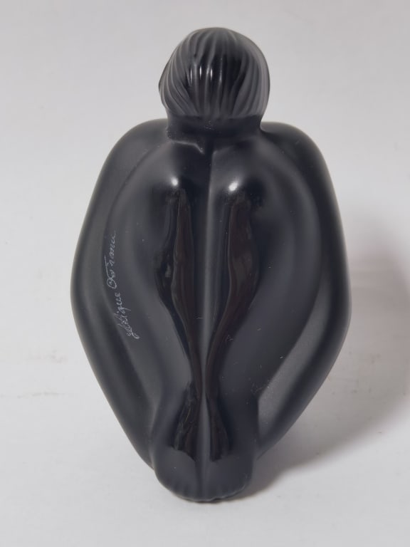 Lalique France Frosted Black Crystal Nu Reve Figue (1 of 4)