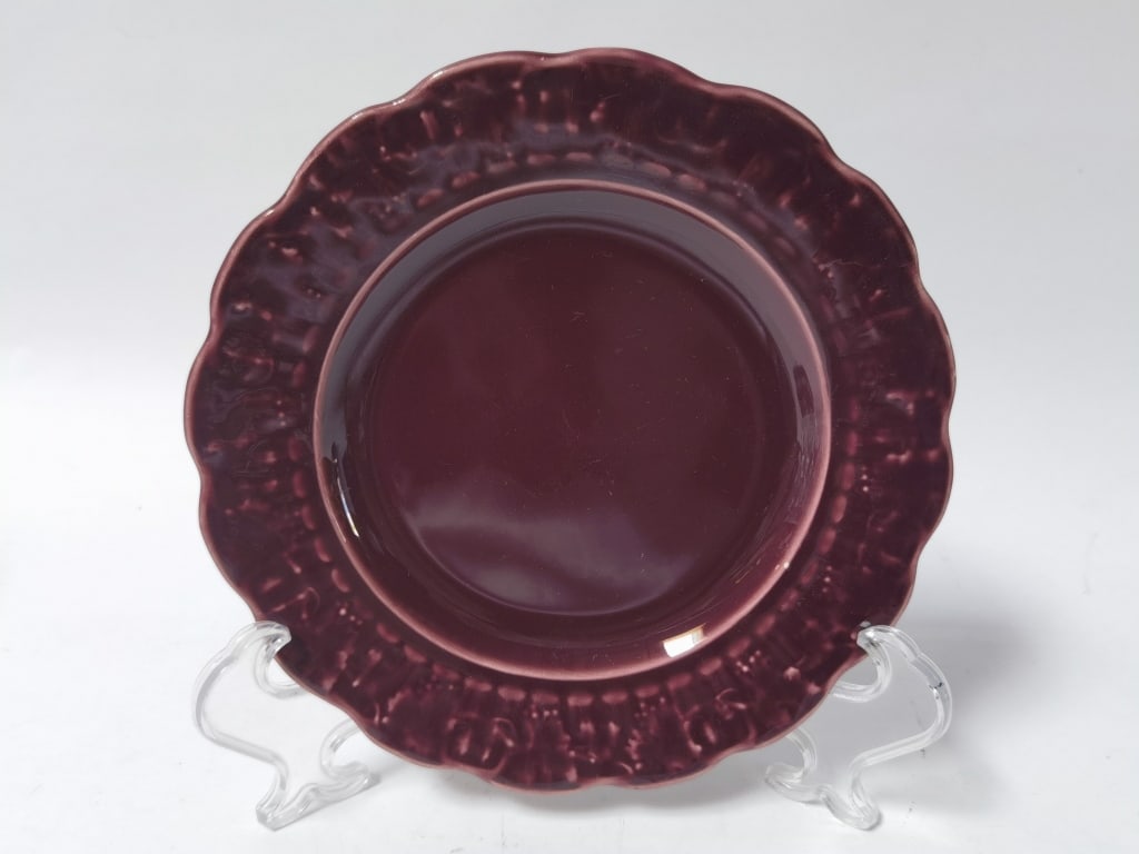 Bordallo Pinheiro Porcelain Purple Grape Leaf Plae (1 of 3)