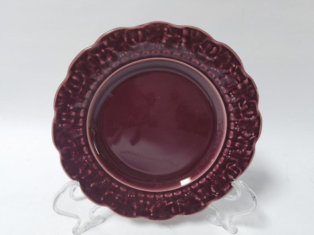Bordallo Pinheiro Porcelain Purple Grape Leaf Plae (1 of 3)