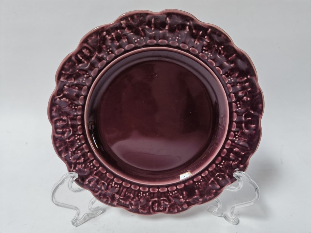 Bordallo Pinheiro Porcelain Purple Grape Leaf Plae (1 of 3)