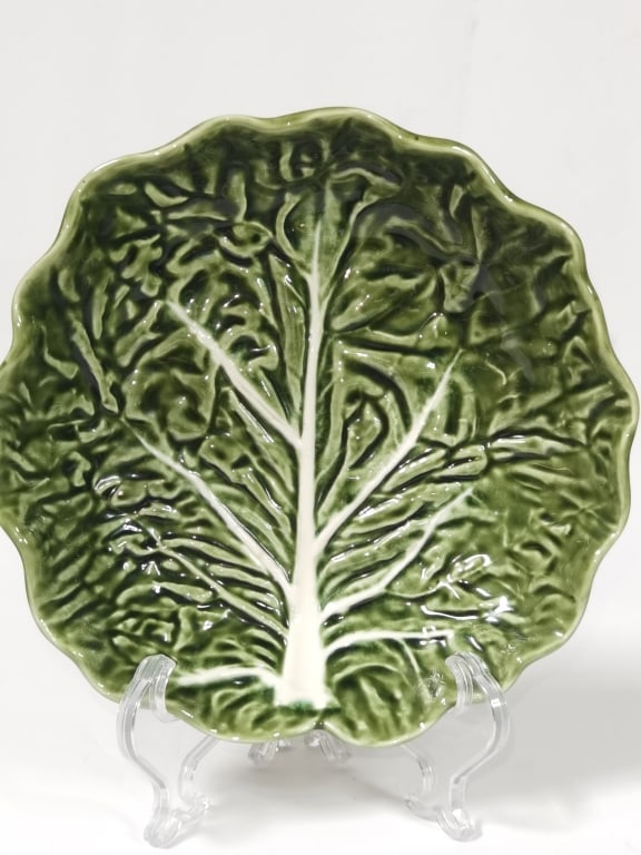 Vintage Olfaire Porcelain Cabbage Plate: Vintage Olfaire Porcelain Cabbage Plate, 2.25in by 8.5in