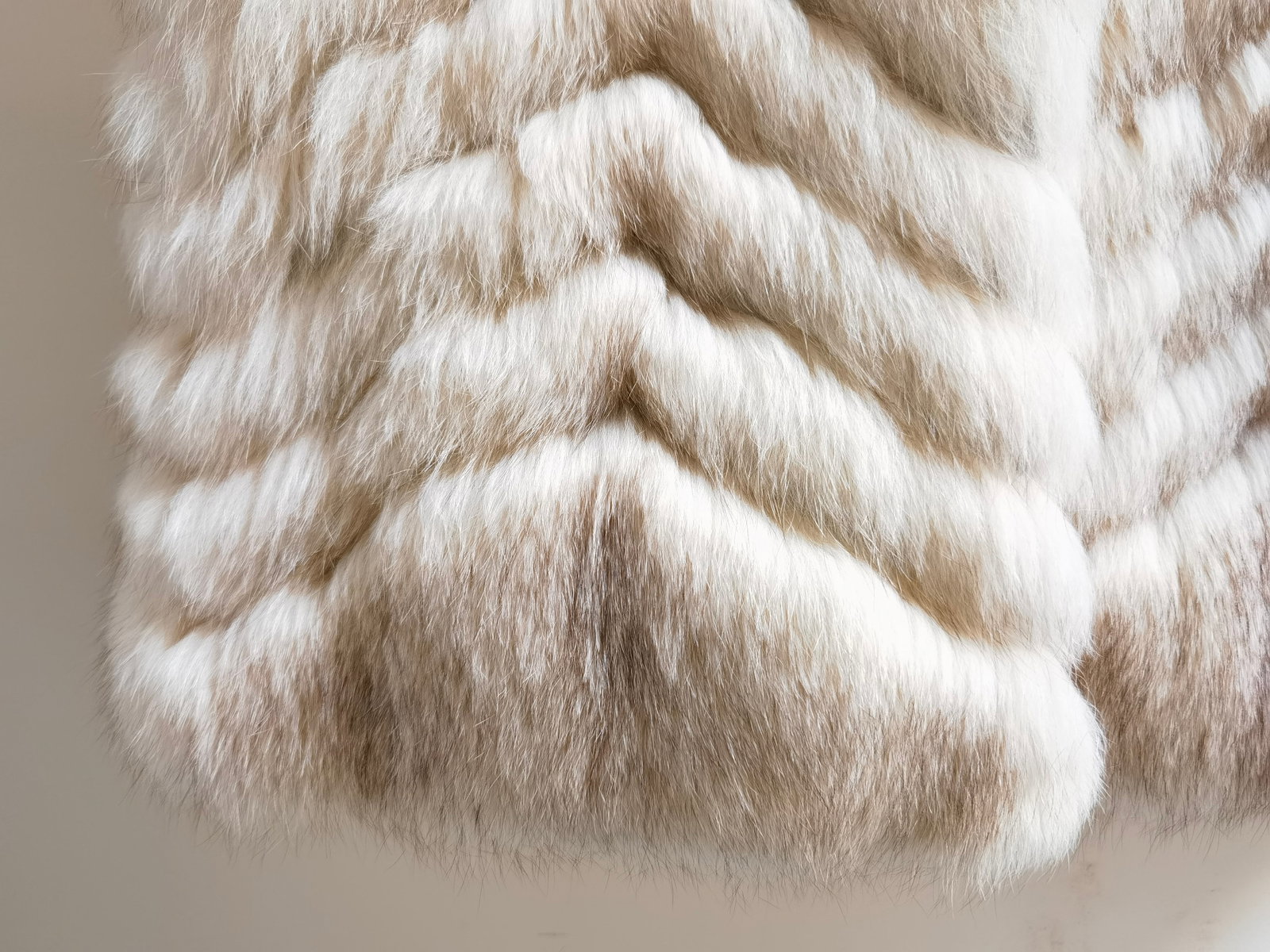 Paddor's Saga Fox Fur Coat - 4