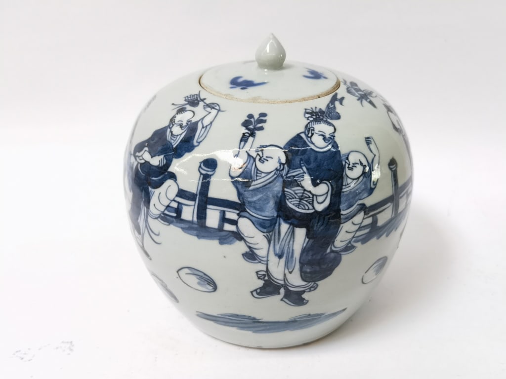19-20th C. Chinese Porcelain Pea Glaze B&W Jar (1 of 7)