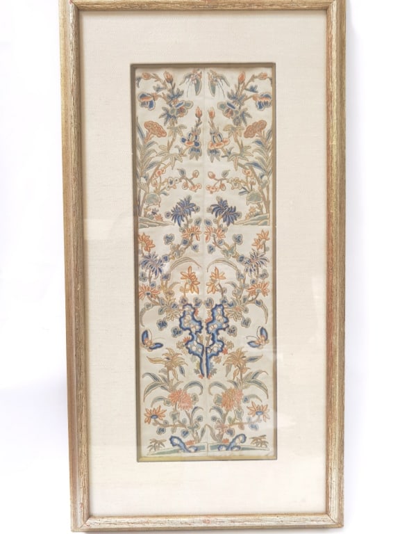 Qing Chinese Floral Dazi Style Embroidery Panel: Qing Chinese Floral Dazi Style Embroidery Panel, 28.5in by 14.75in