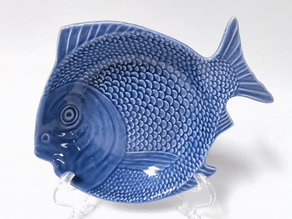 Bordallo Pinheiro Portugal Porcelain Blue Fish Dis (1 of 4)