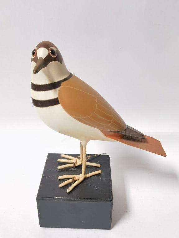 1986 Limited Ed. Signed C.E. Illartune Carved Bird (1 of 5)