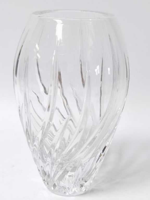 Marquis by Waterford Crystal Vase: Marquis by Waterford Crystal Vase, 7in by 4in