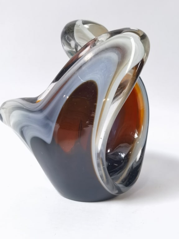 Vintage Murano Italy Sommerso Organic Glass Vase: Vintage Murano Italy Sommerso Organic Glass Vase, 6.25in by 5.5in by 4.5in