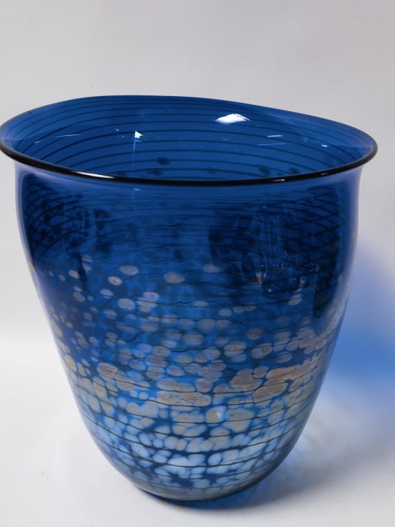 Signed Deep Cobalt Blue Threaded Iridescent Vase - 5