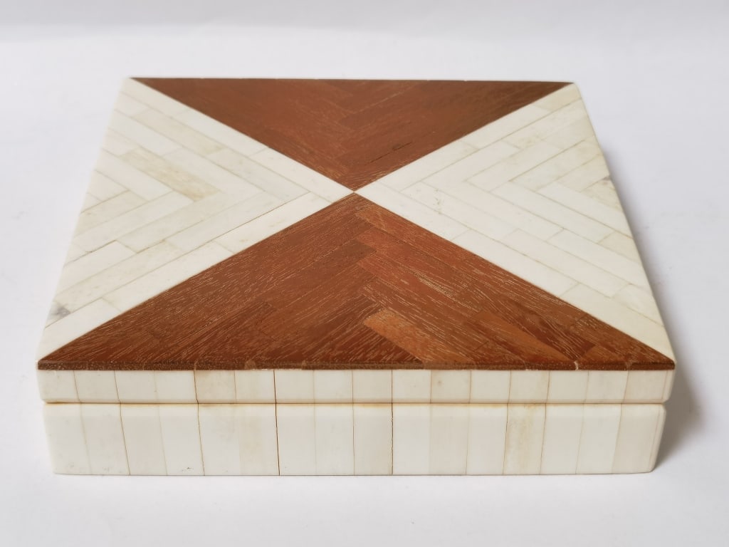 Vintage India Inlaid Bone and Wood Solitaire Box (1 of 4)