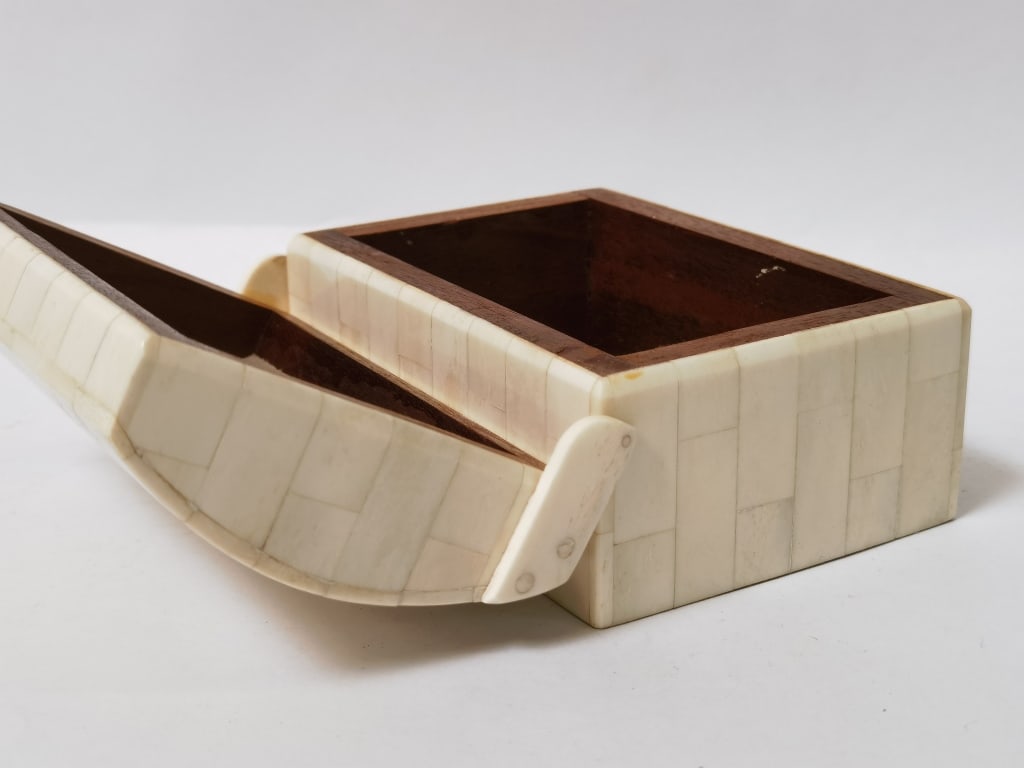 Vintage India Domed Rectangular Bone Inlay Box - 3