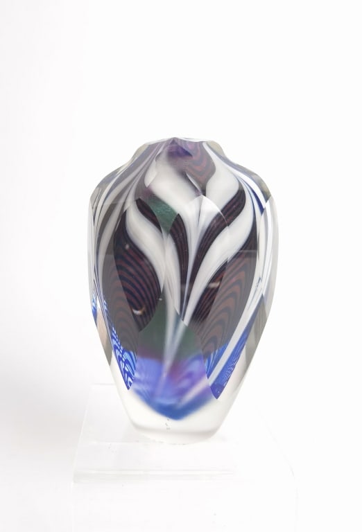 1985 Brian Maytum Iridescent Faceted Pulled Petals (1 of 4)