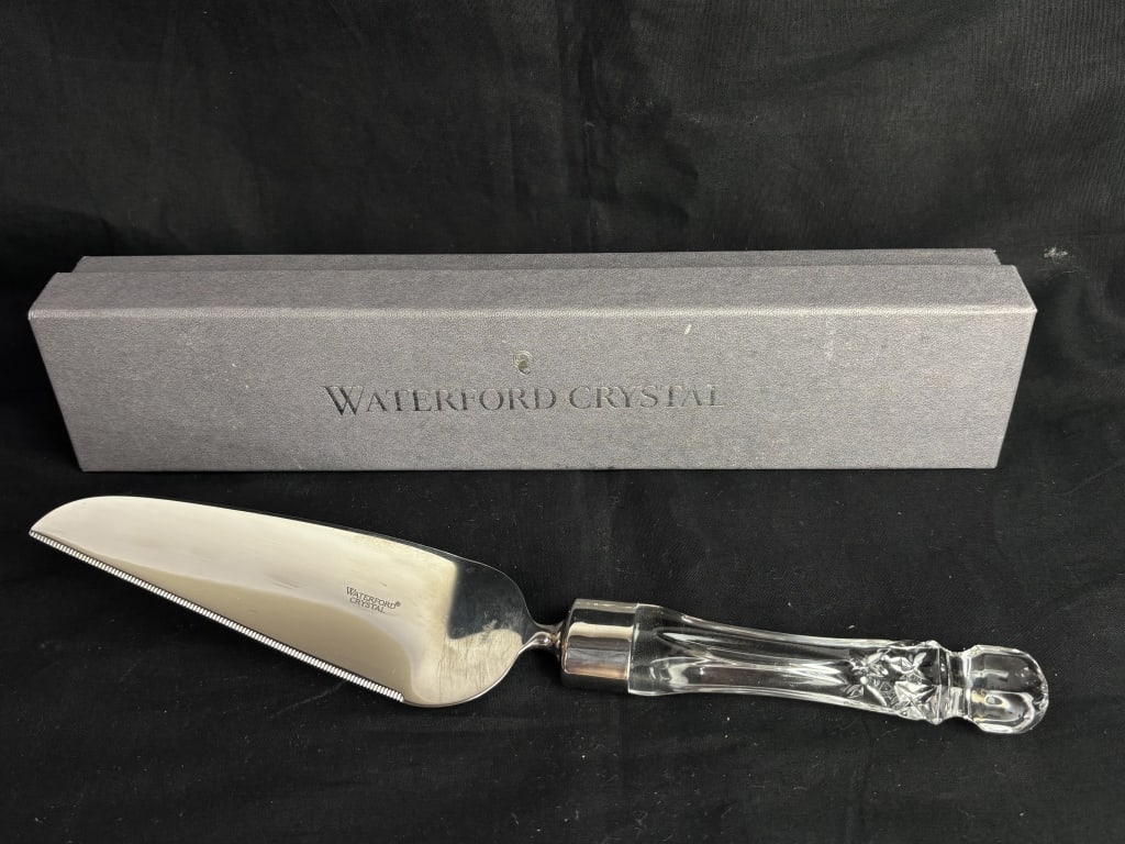 Waterford Crystal Boxed Cake Server (1 of 5)