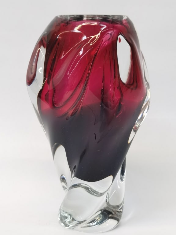 Vintage Josef Hospodka Pink Art Glass Vase: Vintage Josef Hospodka Pink Art Glass Vase, 10.25in