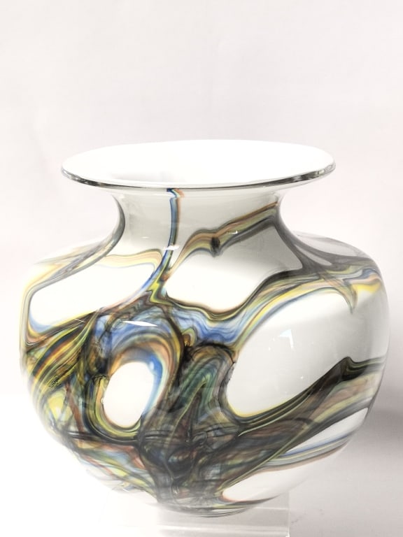 Murano Italy White Art Glass Swirl Vase: Murano Italy White Art Glass Swirl Vase, 7.75in by 7.5in