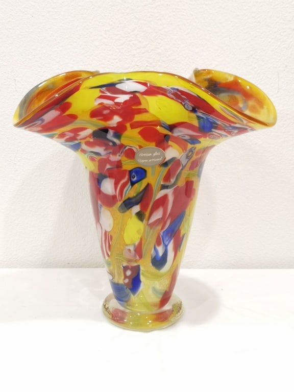 Large Verre Artisanal Artisan Ruffled Art Glass Va: Large Verre Artisanal Artisan Ruffled Art Glass Vase, 14 3/8in by 13.5in