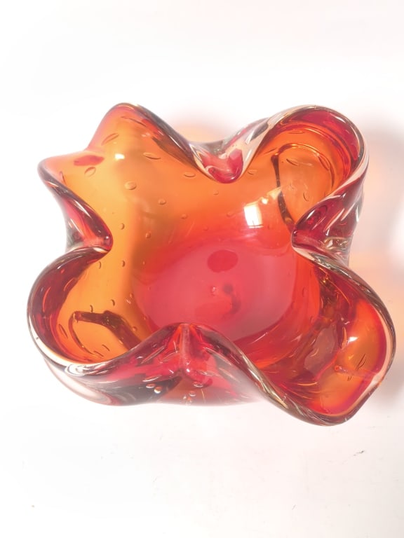 Murano Italy Fiery Red and Orange Bullicante Glass: Murano Italy Fiery Red and Orange Bullicante Glass Bowl, 7.5in by 7in by 3in