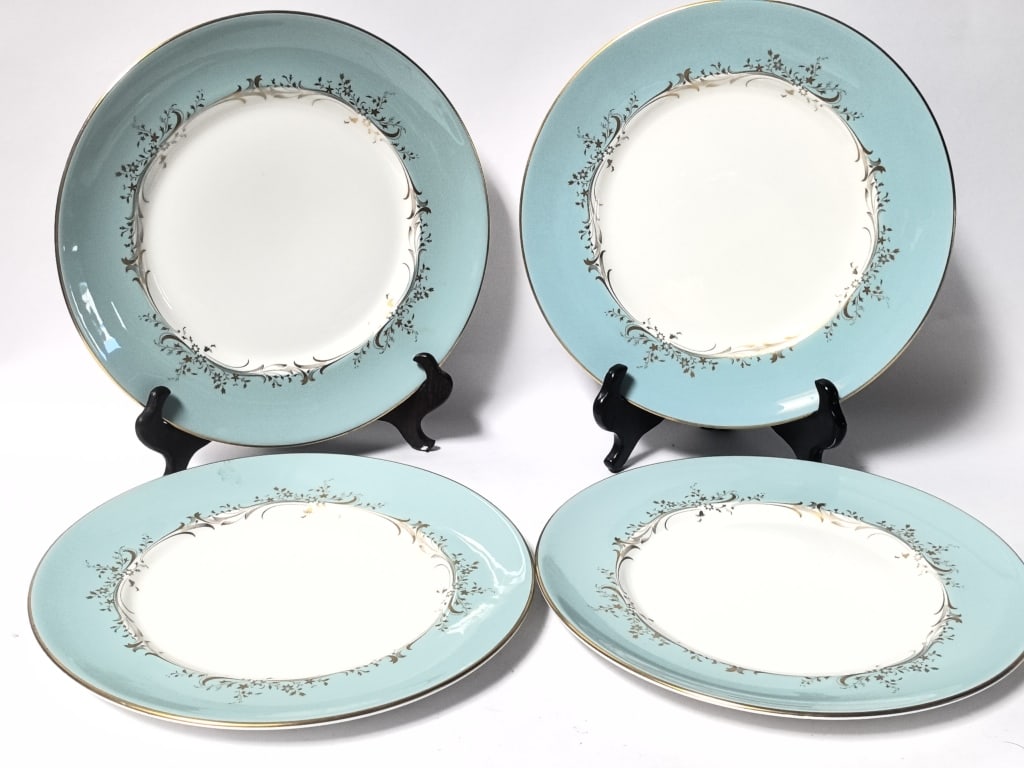 (4) Vintage Royal Doulton Porcelain Melrose Plates (1 of 4)