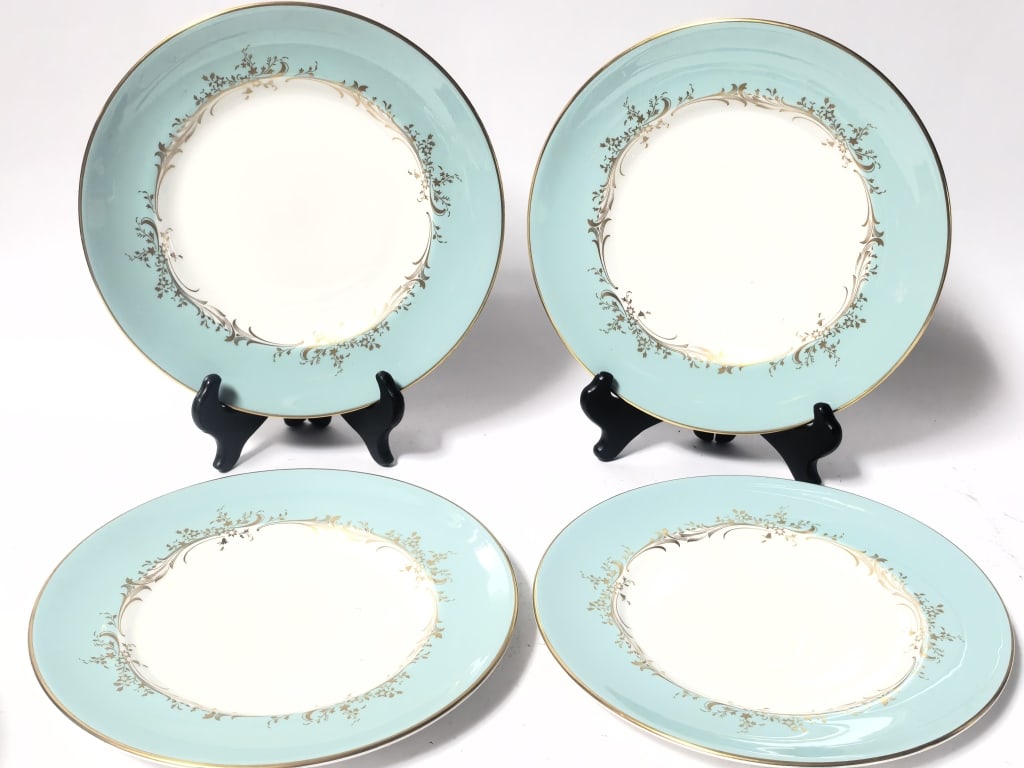 (4) Vintage Royal Doulton Porcelain Melrose Plates (1 of 4)
