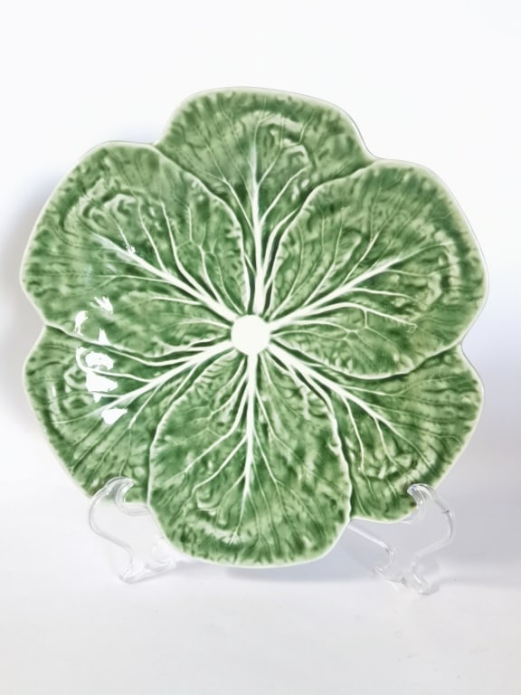 Bordallo Pinheiro Porcelain Green Cabbage Plate: Bordallo Pinheiro Porcelain Green Cabbage Plate, 10.5in