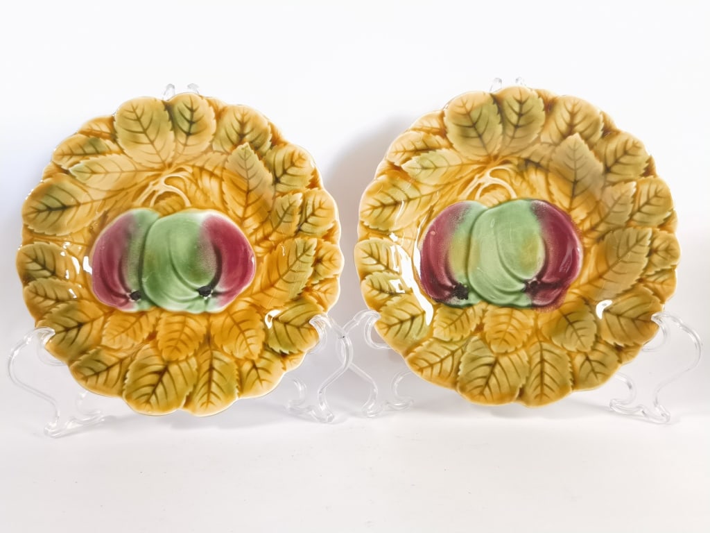 (2) Antique Sarreguemines French Majolica Apples P (1 of 4)