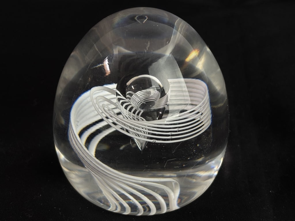 Vintage Steuben Crystal White Lattice Spiral Paper (1 of 4)
