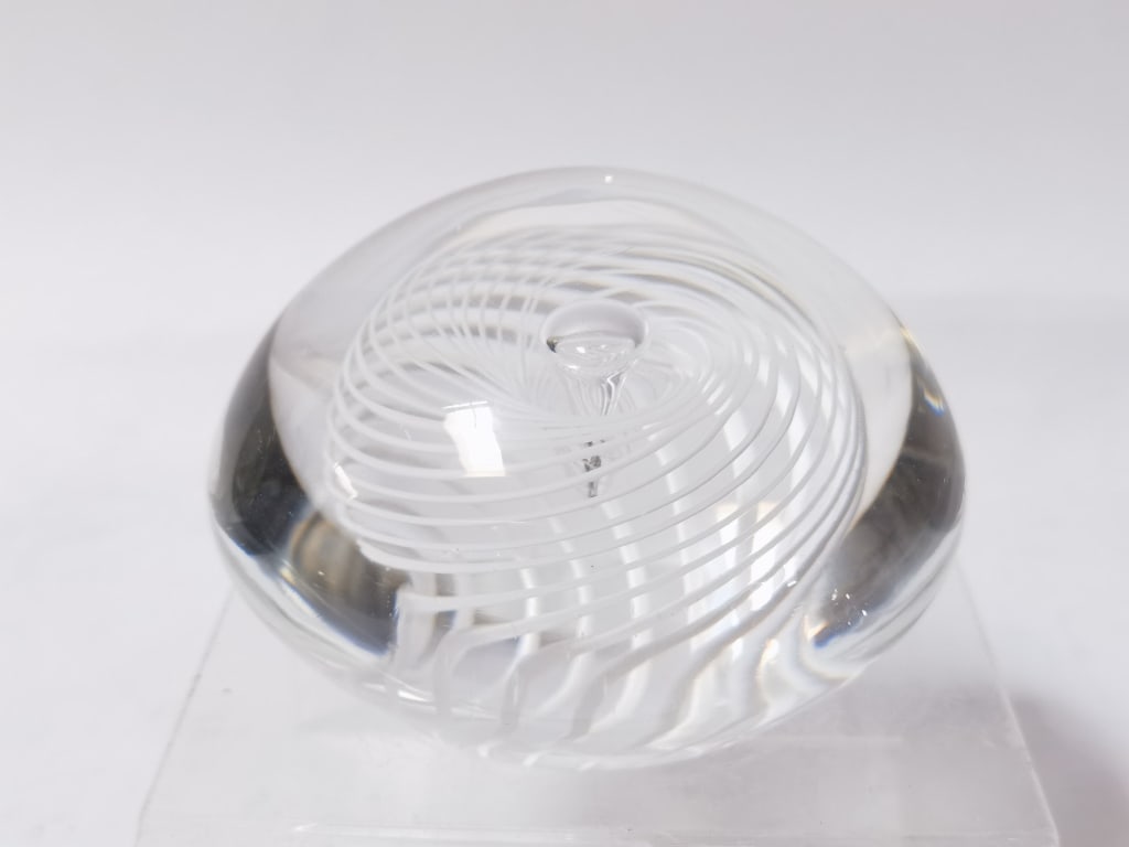 Vintage Steuben Crystal White Lattice Spiral Paper (1 of 4)