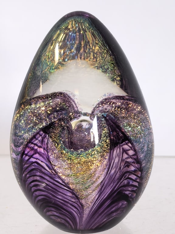 1993 GES Iridescent Art Glass Egg Paperweight (1 of 5)