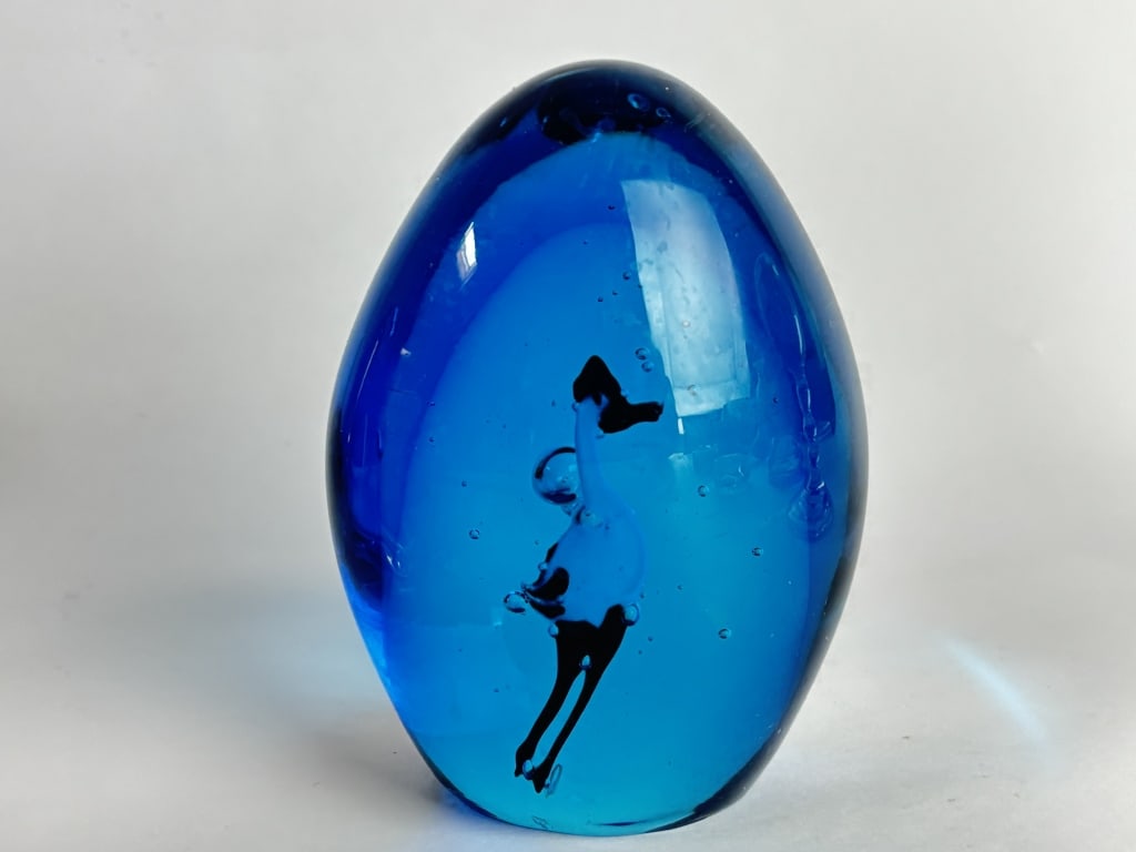 Unmarked White Crane Blue Glass Paperweight (1 of 4)