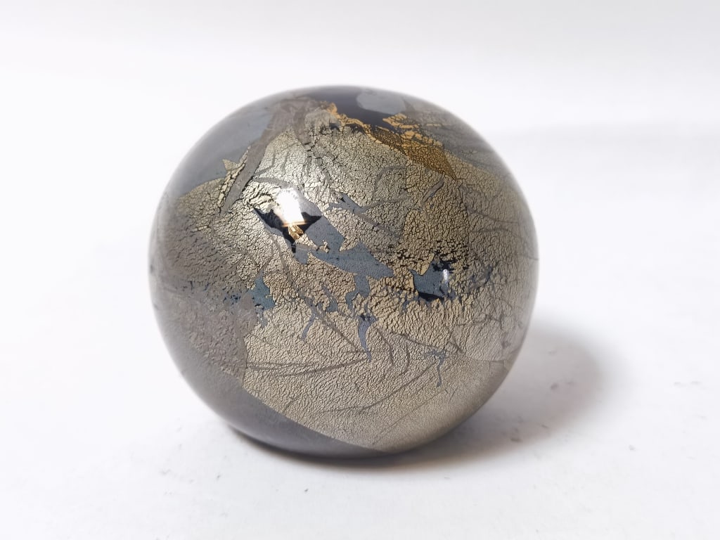 Isle of Wight Azurene Art Glass Paperweight (1 of 4)