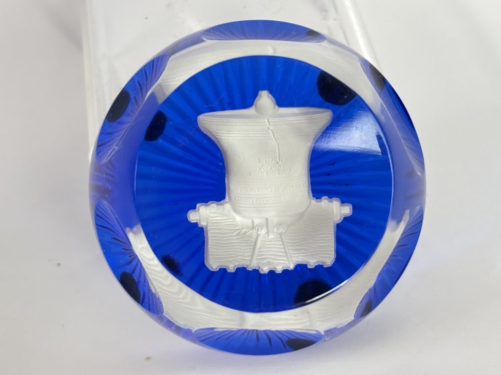 Vintage Baccarat France Liberty Bell Crystal Paper: Vintage Baccarat France Liberty Bell Crystal Paperweight, 3in by 2in