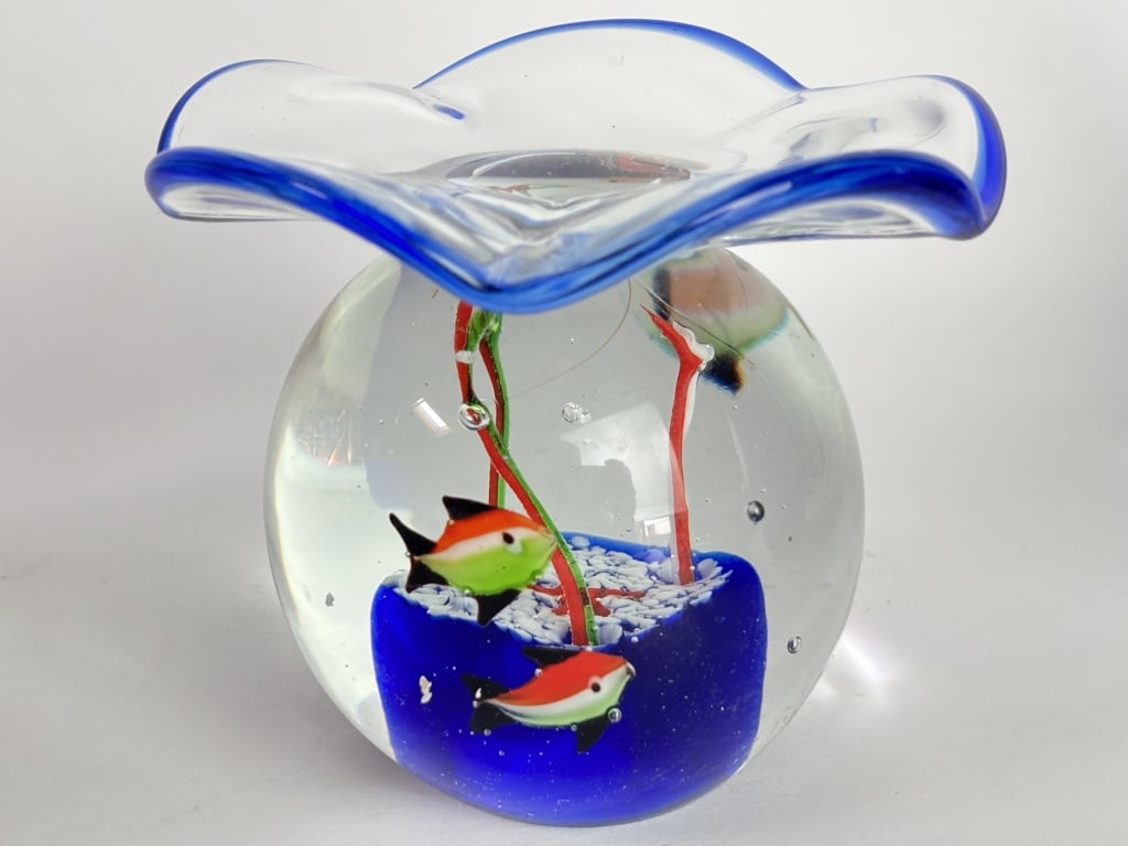 Vintage Murano Style Aquarium Art Glass Paperweigh (1 of 3)